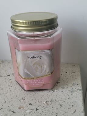 True Living Fresh Cut Rose Scented Candle - Pink